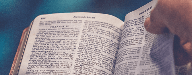 bible rod long DRgrzQQsJDA unsplash - Associação Brasileira de Cristãos na Ciência: ABC²