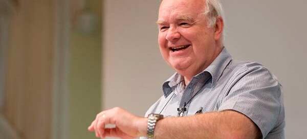 John Lennox em entrevista